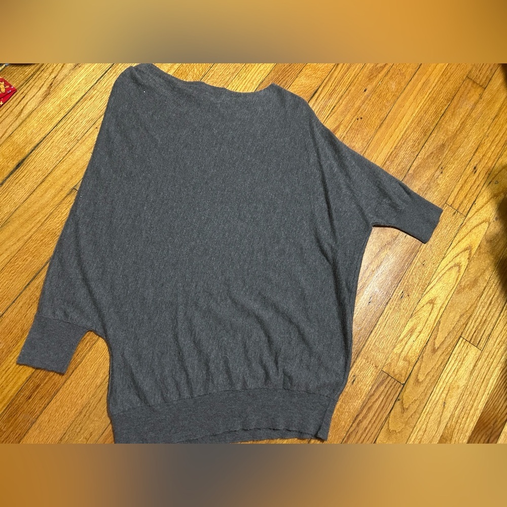 Vince Grey 100% Cashmere Artsy Ribbed Cocoon Asymmetrical Sweater M - Picture 6 of 10